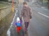 Martinka jde s Danou po ledu na procházce :-)