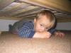 Vojtíšek pod postelí :o)