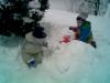 Děti řádí ve sněhu :-)